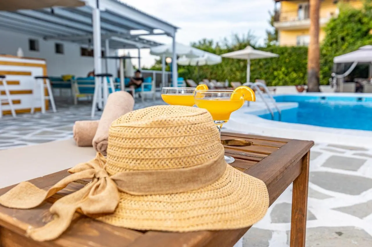 Theo Bungalows Boutique Hotel Kriopigi 3*,